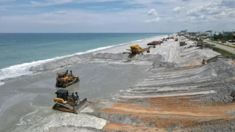 бульдозери liebherr продаж