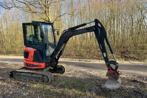 Який міні-екскаватор вибрати